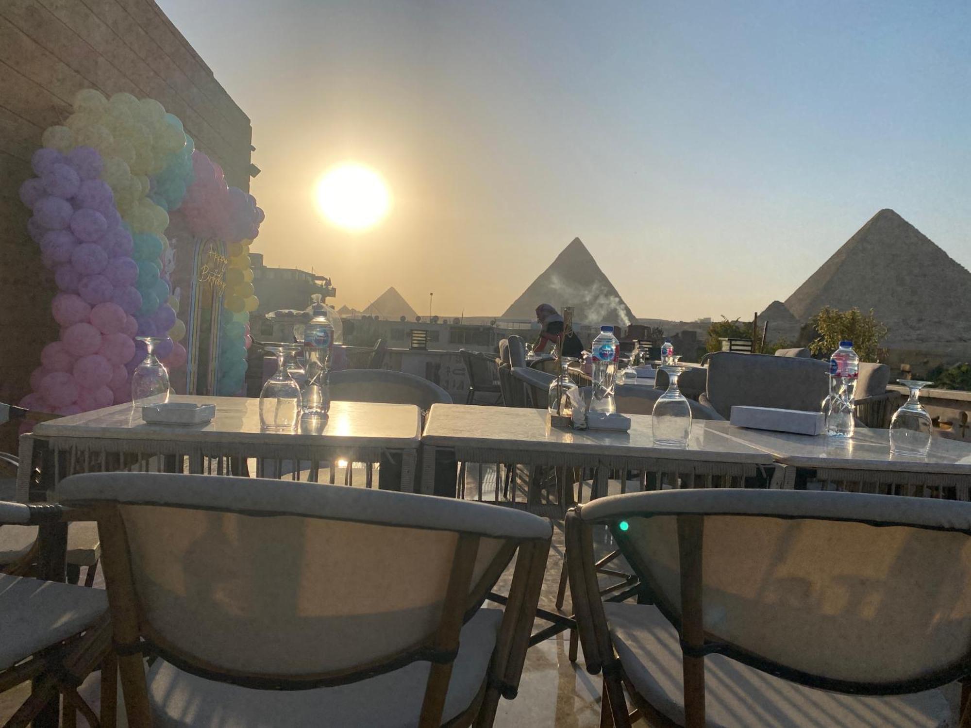 Queen Ash Pyramid View Inn Kafret el-Gabal Eksteriør bilde