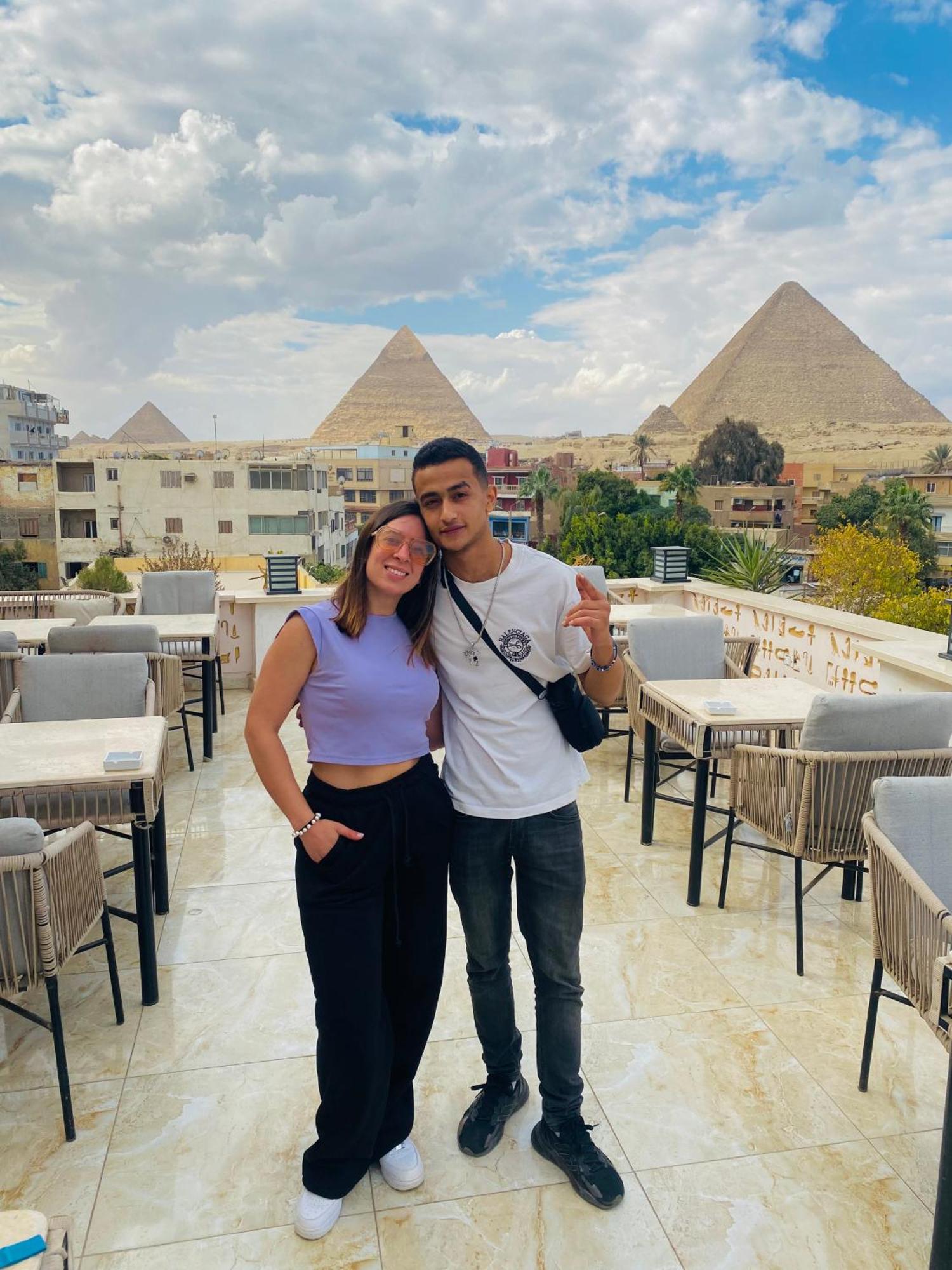 Queen Ash Pyramid View Inn Kafret el-Gabal Eksteriør bilde